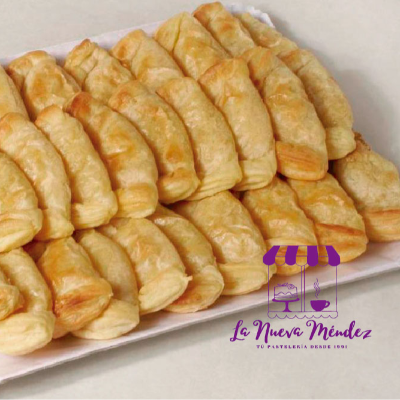 Empanadita  Cocktail Queso de Hoja